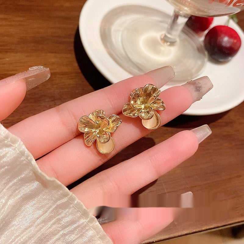 Silver Needle Retro Geometric Metal Earrings Female Niche Temperament