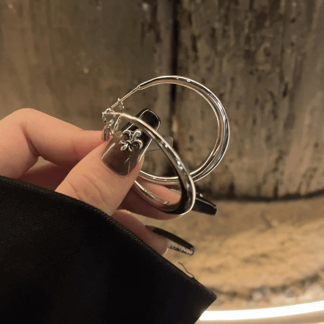 Silver Needle Retro Geometric Metal Earrings Female Niche Temperament