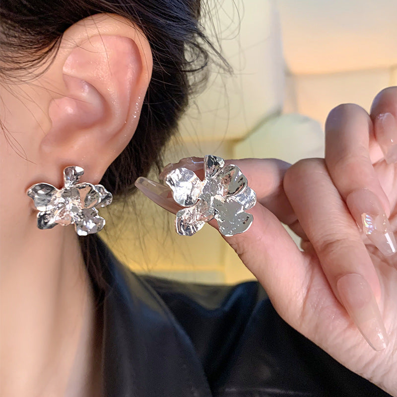 Silver Needle Retro Geometric Metal Earrings Female Niche Temperament